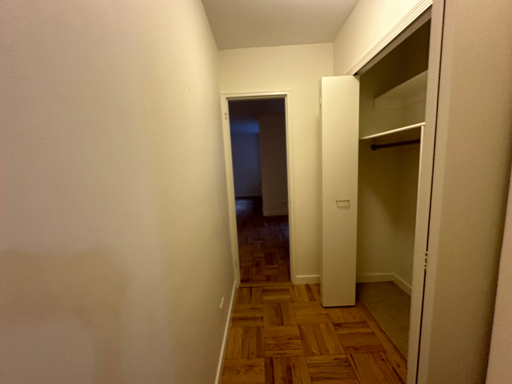 435 East 79th Street - Photo 6