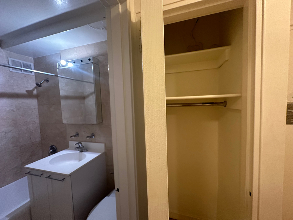435 East 79th Street - Photo 5