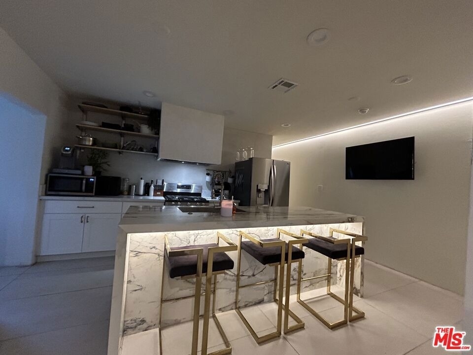 641 N Vista Street - Photo 13