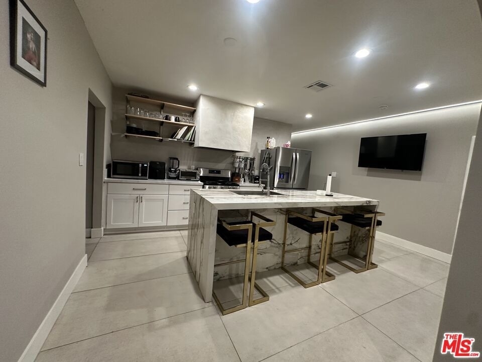 641 N Vista Street - Photo 18