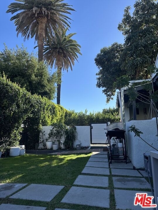 641 N Vista Street - Photo 25