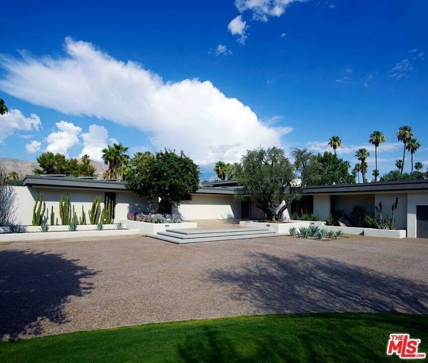 40471 Sand Dune Road - Photo 0