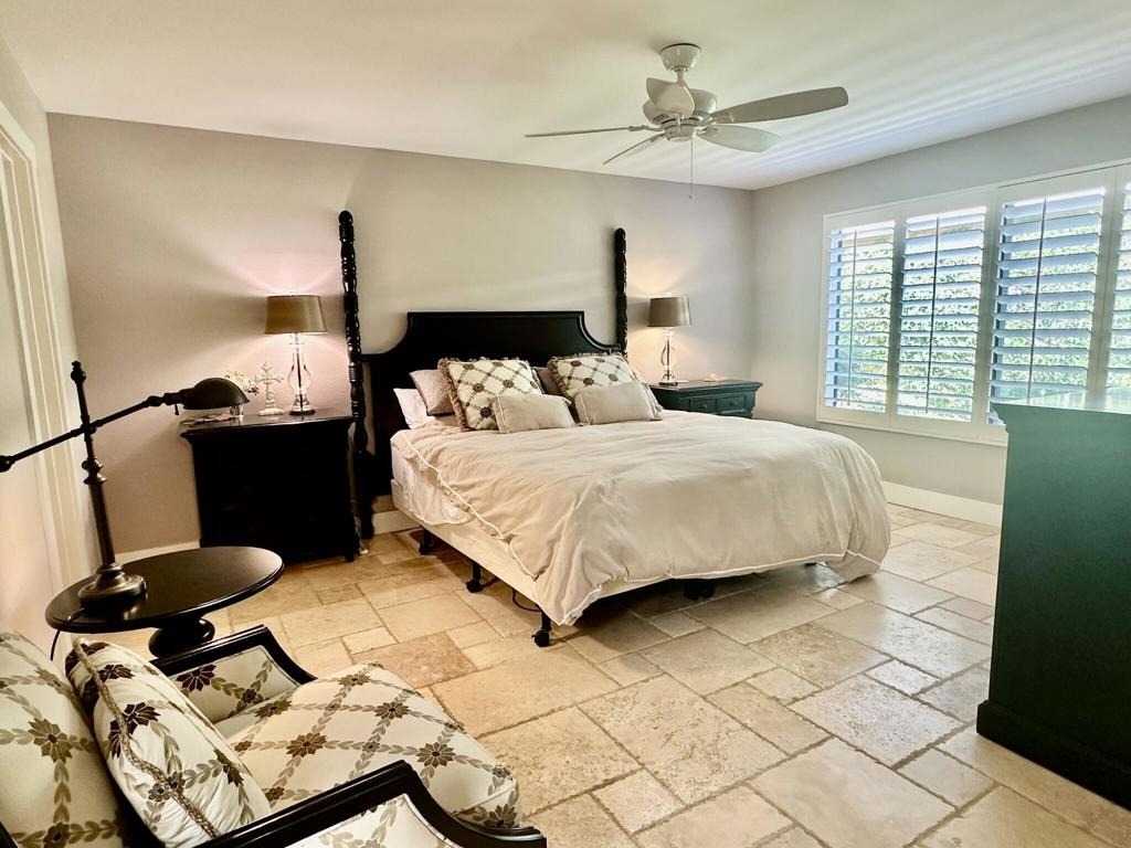 186 Madrid Avenue - Photo 9