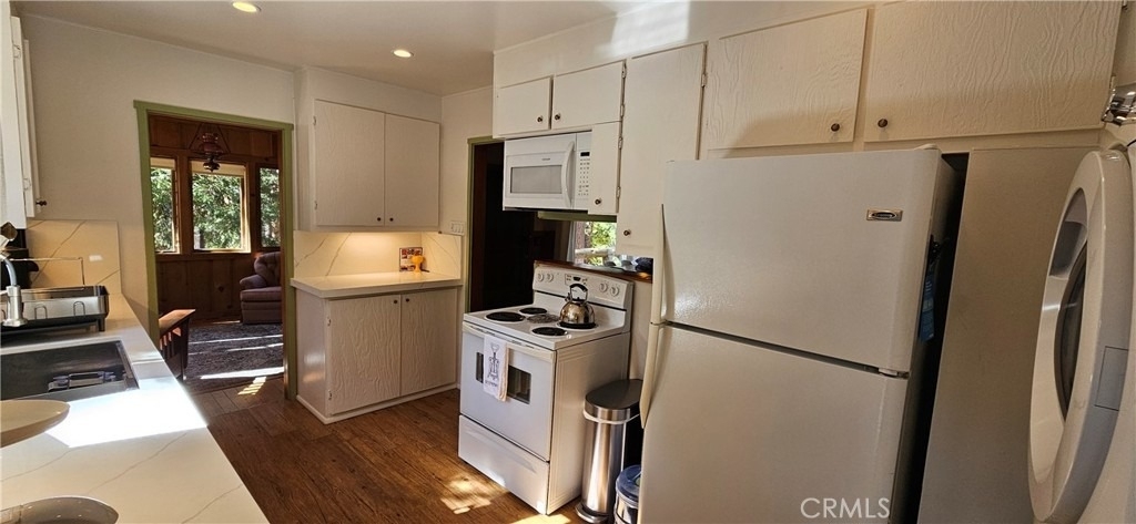 54095 S Circle Drive - Photo 3