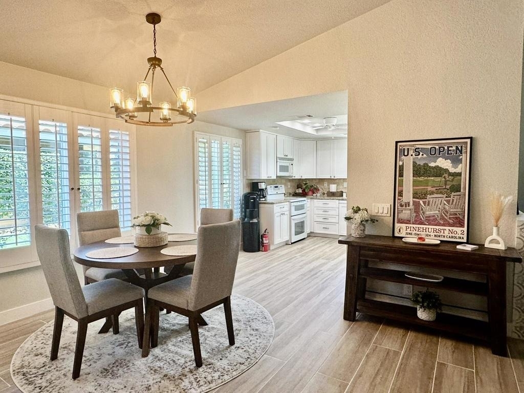 246 Santa Barbara Circle - Photo 3