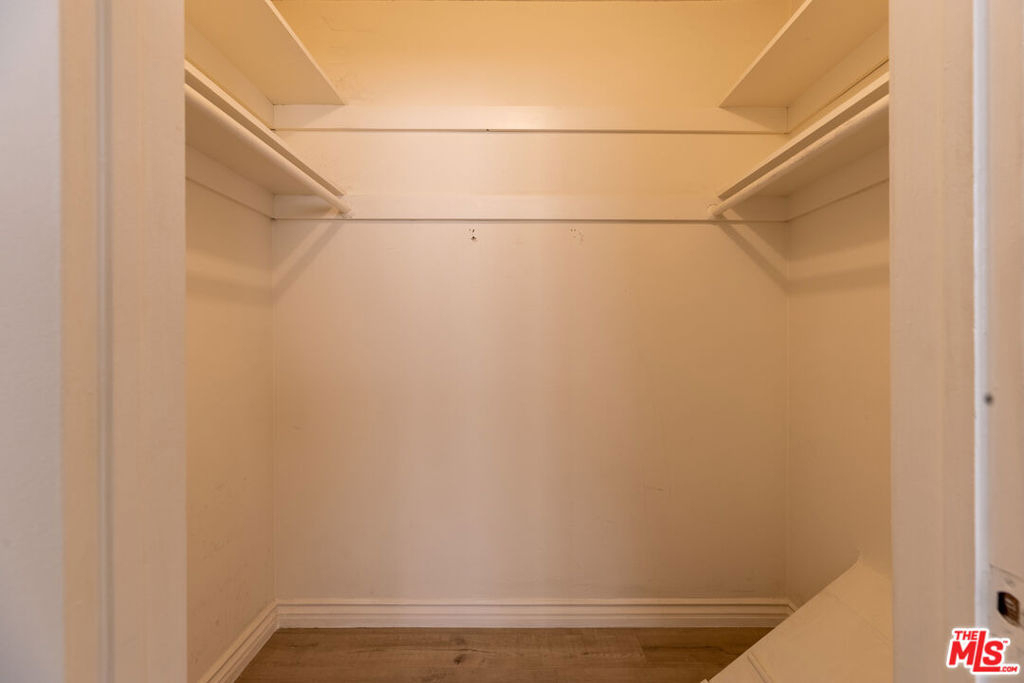 1418 S Bentley Avenue - Photo 14