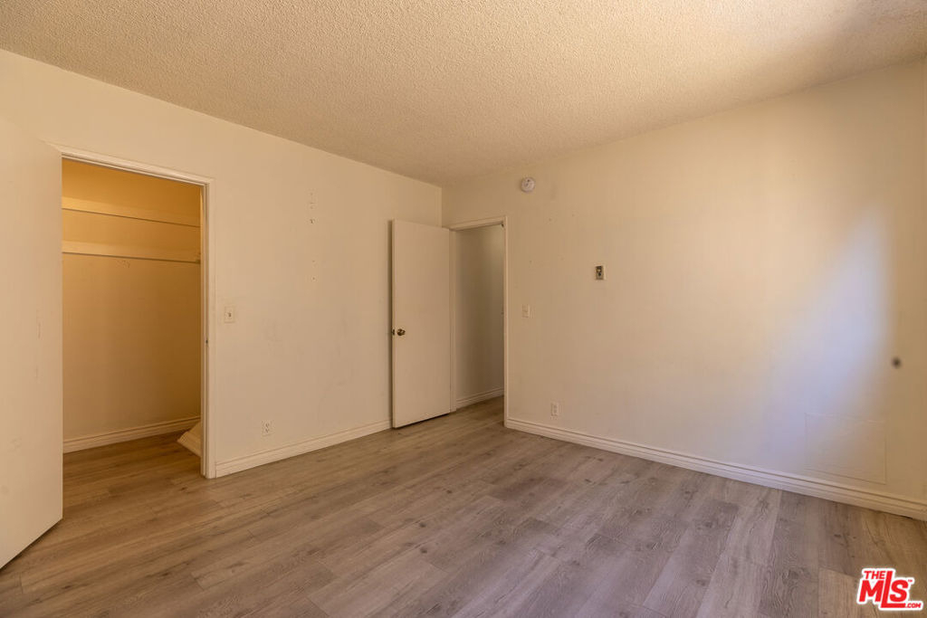 1418 S Bentley Avenue - Photo 13