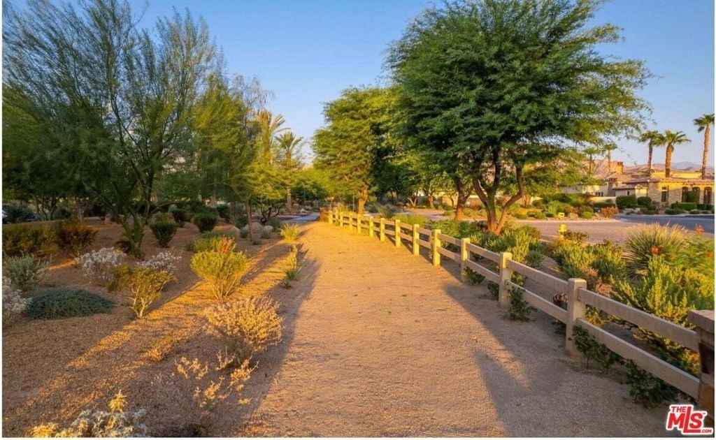 54155 Cananero Circle - Photo 59