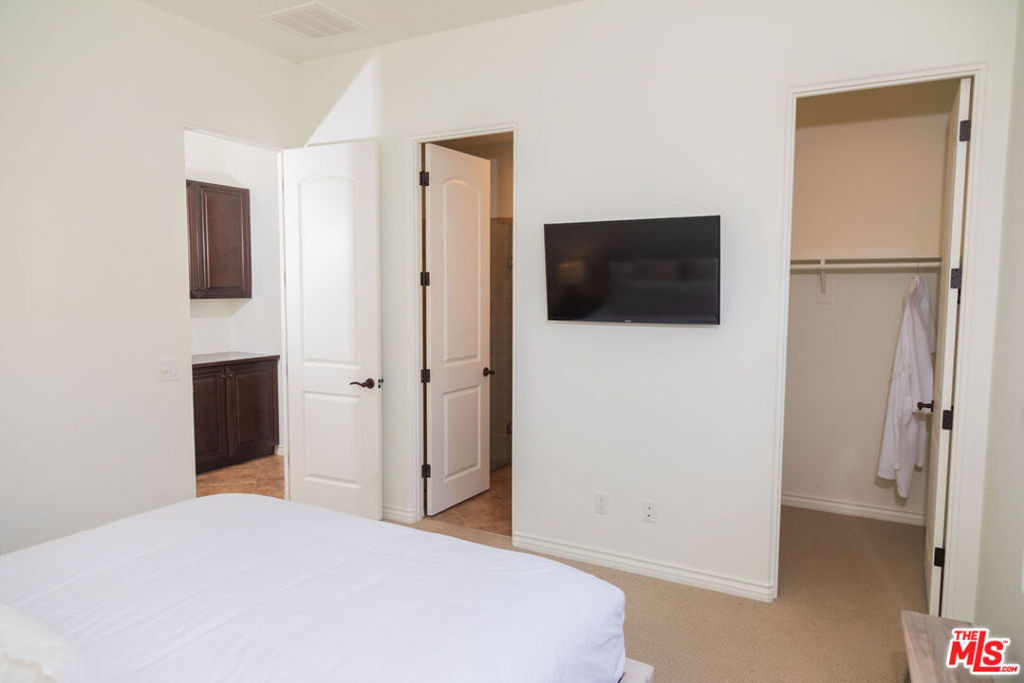 54155 Cananero Circle - Photo 9