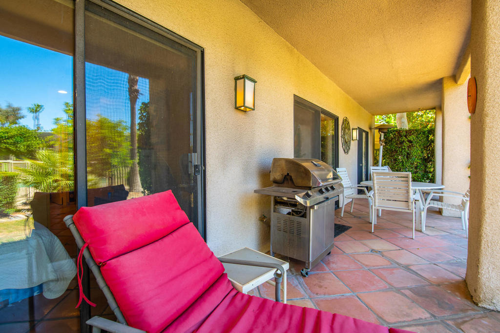 28859 Desert Princess Drive - Photo 23