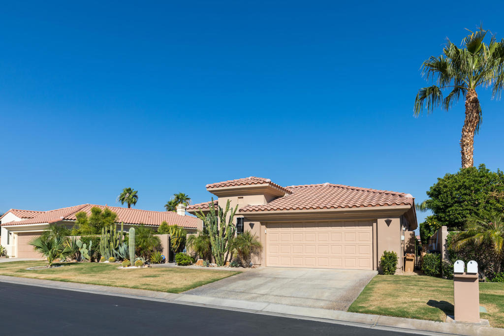 50640 Spyglass Hill Drive - Photo 2