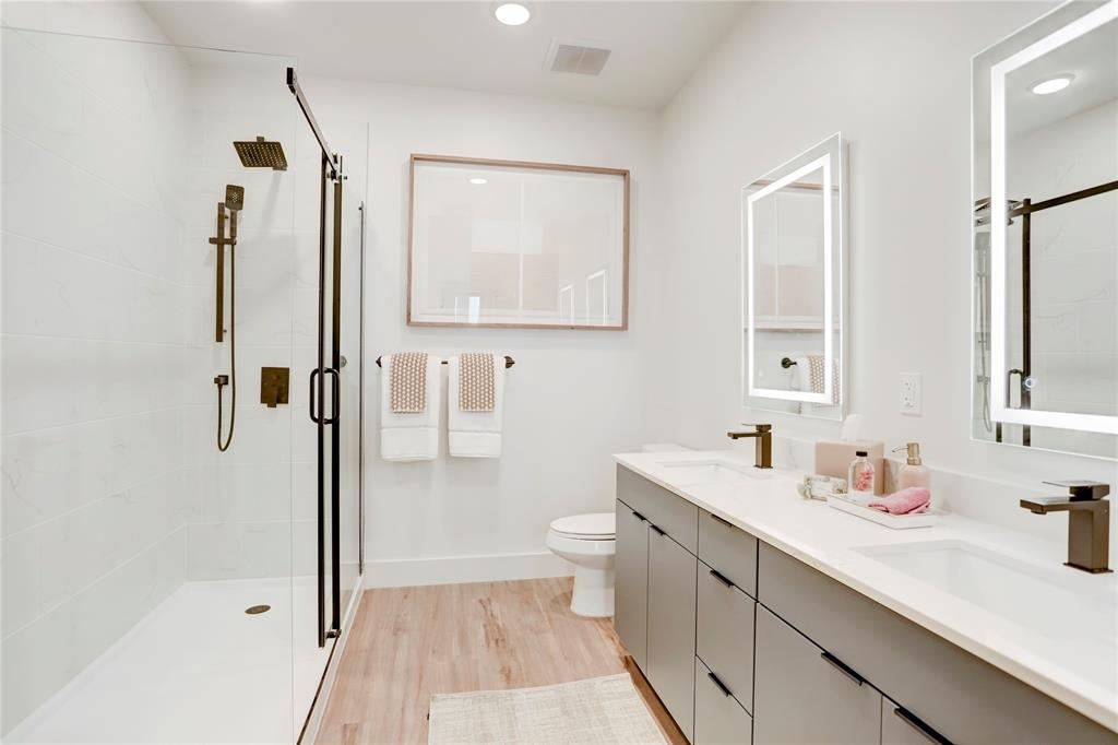 1801 Smith Street - Photo 8
