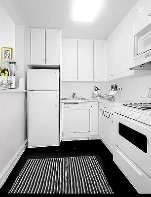 East 36th Street - Photo 2
