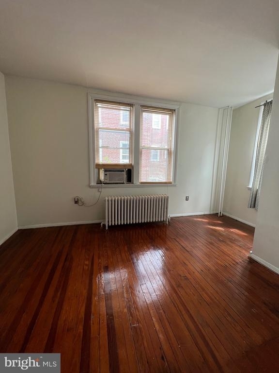 721 Bainbridge St - Photo 5