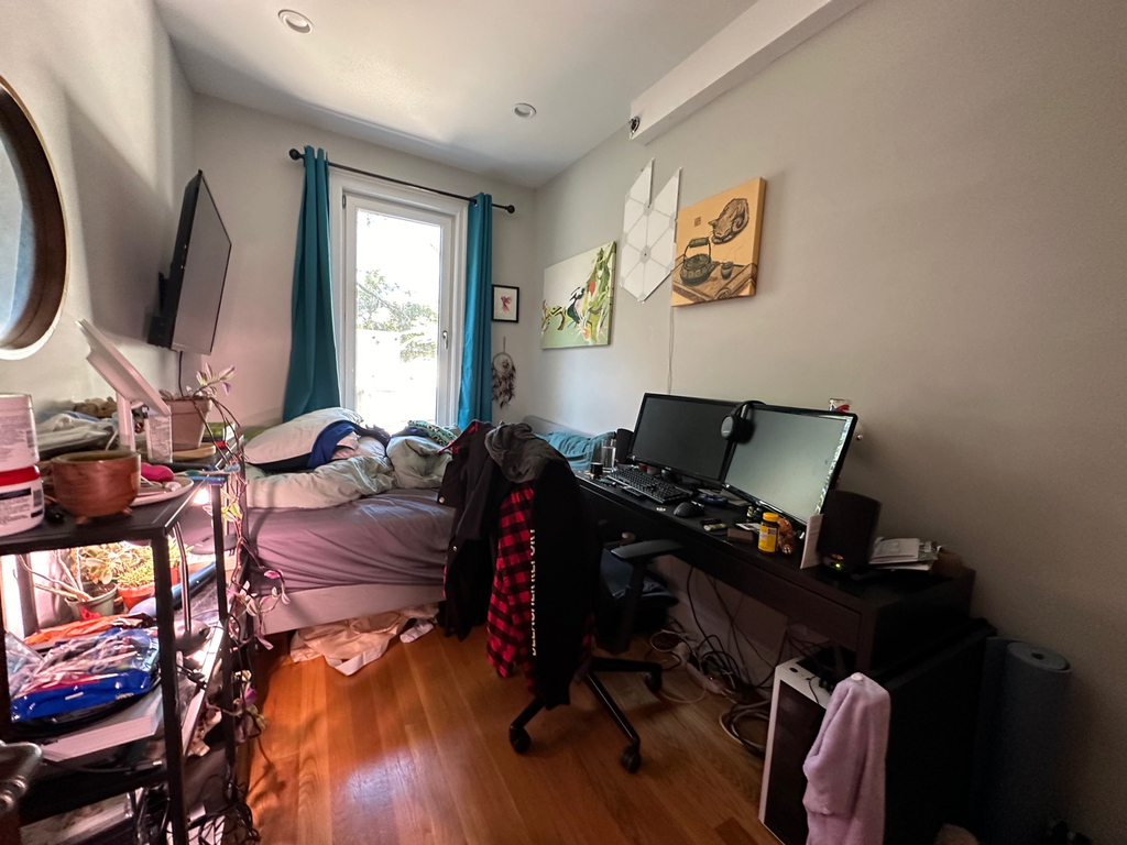 28 Locust Street - Photo 8