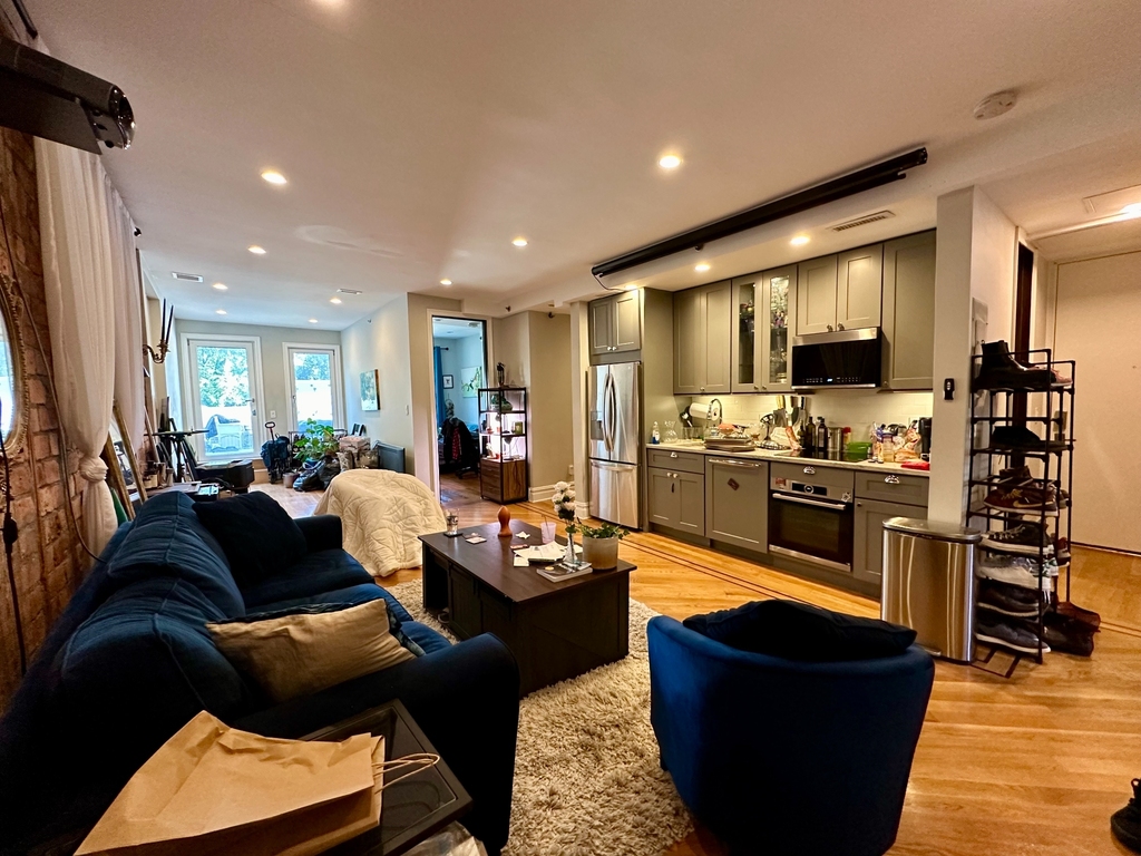 28 Locust Street - Photo 0