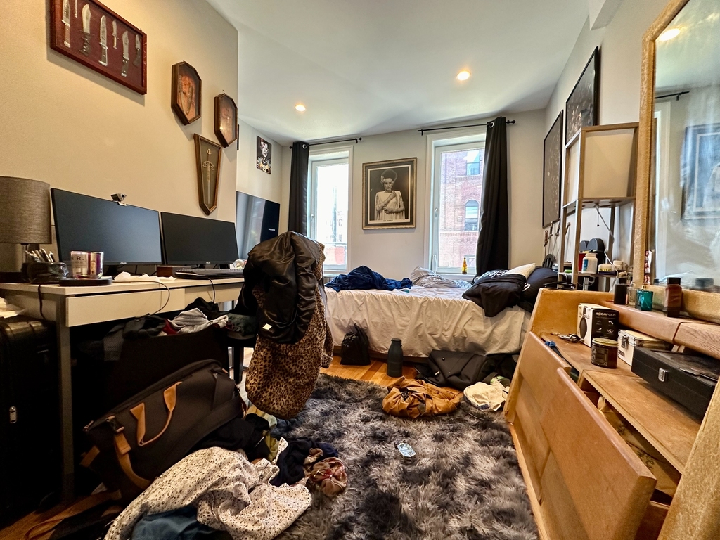 28 Locust Street - Photo 1