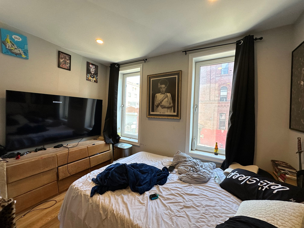 28 Locust Street - Photo 10