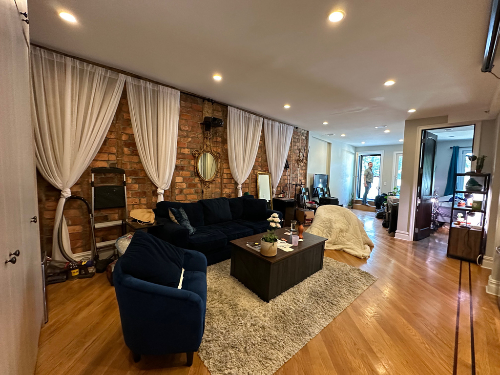 28 Locust Street - Photo 9