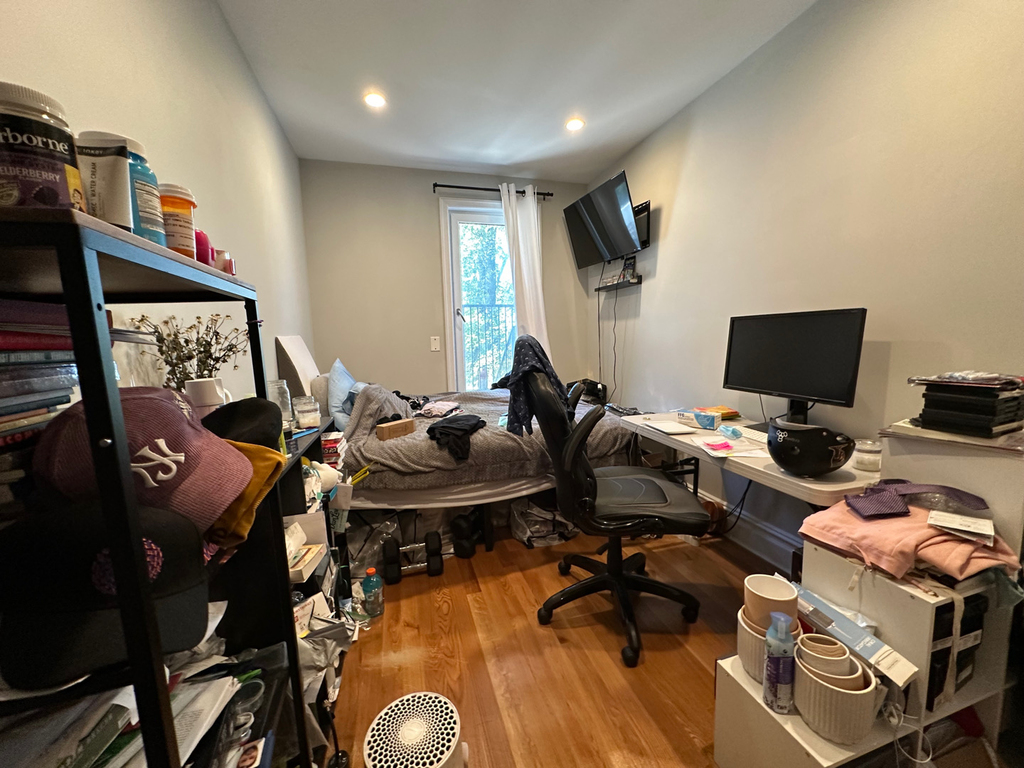 28 Locust Street - Photo 5