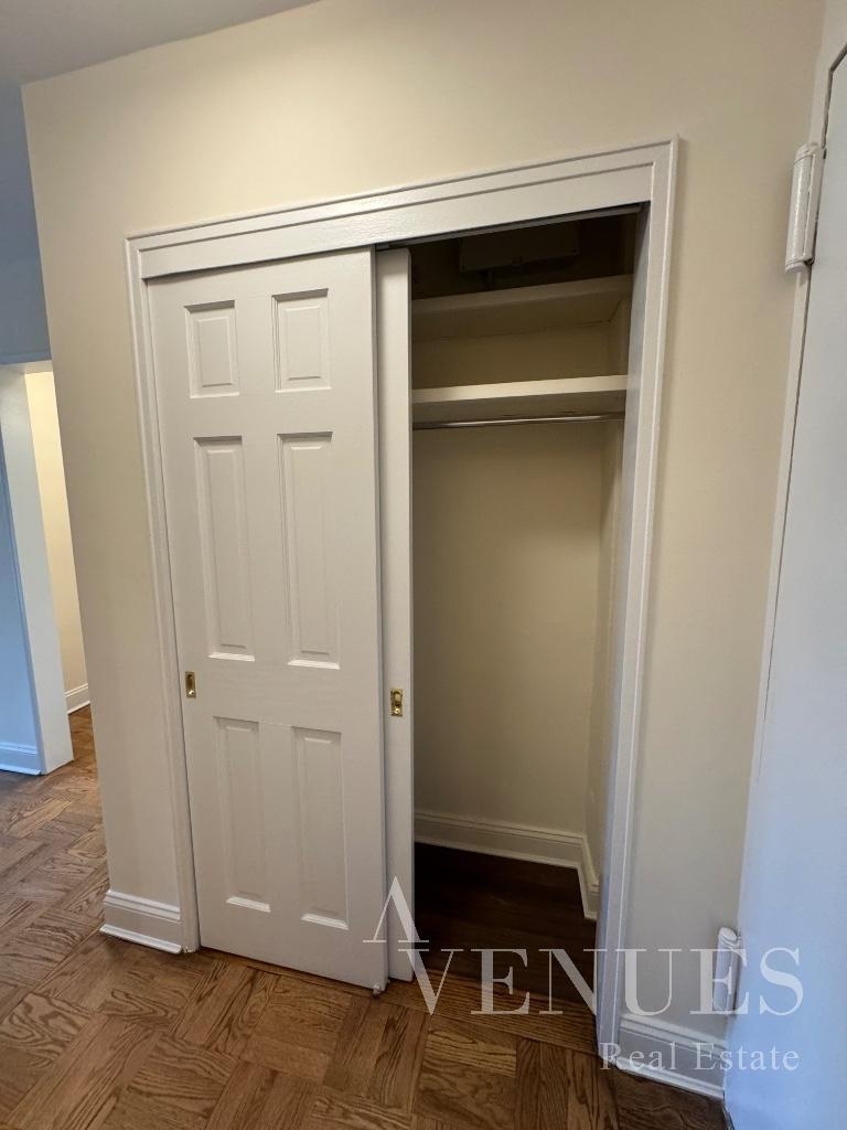 East 79th Street - Photo 4