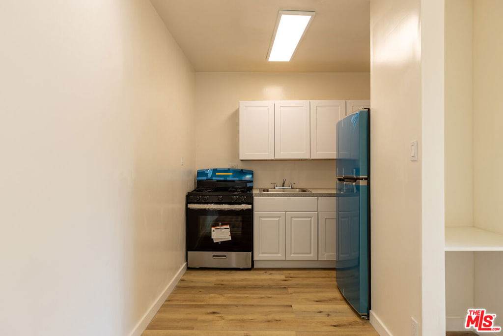 1295 Federal Avenue - Photo 5