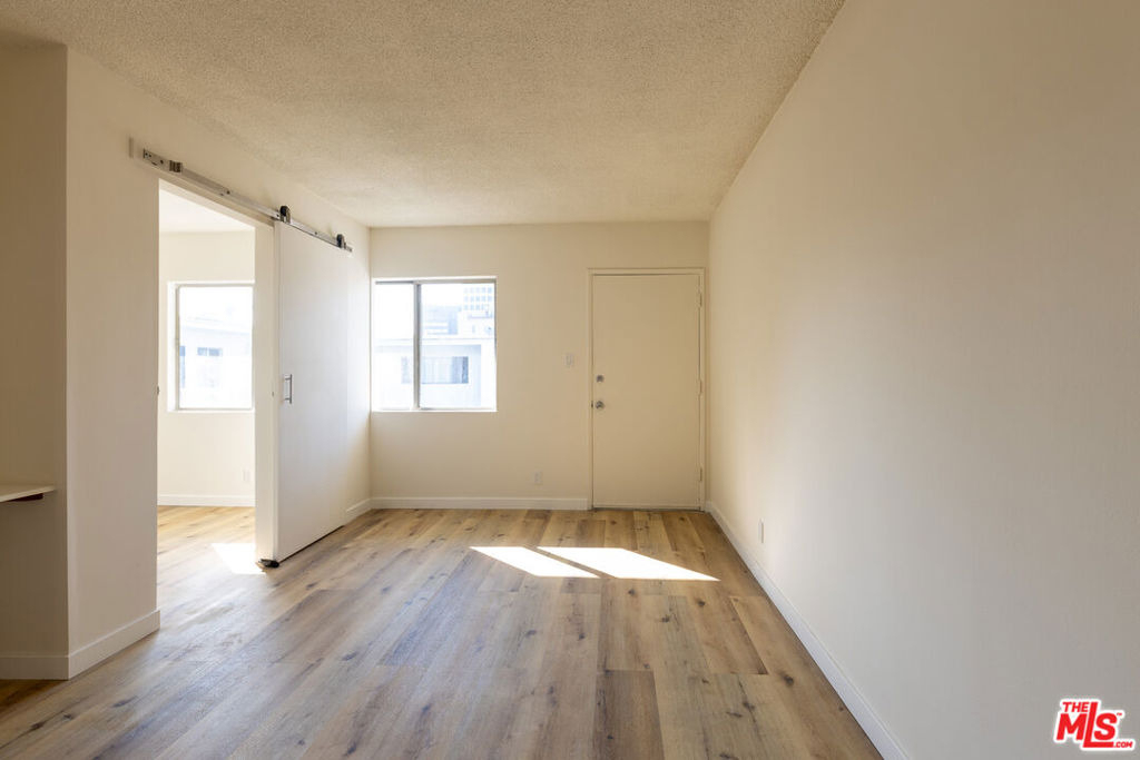 1295 Federal Avenue - Photo 1