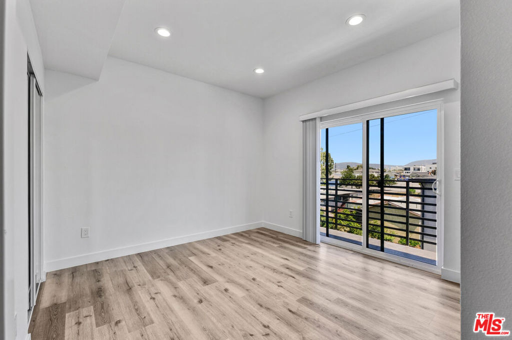 4647 W 18th Street - Photo 13