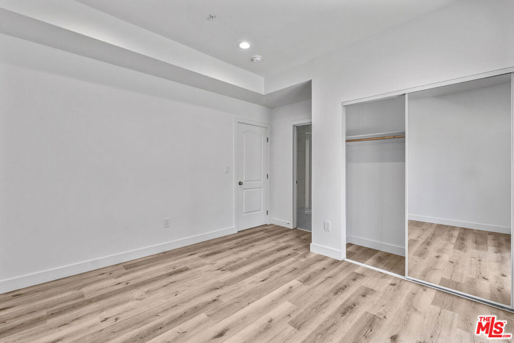 4647 W 18th Street - Photo 9