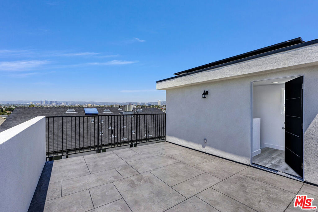 4647 W 18th Street - Photo 14