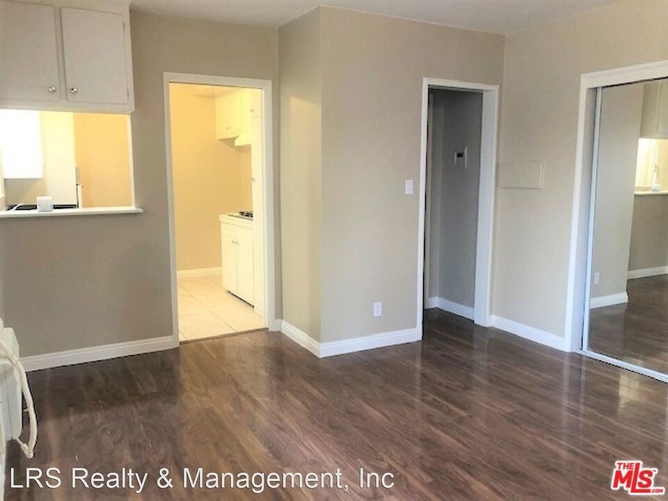 18321 Malden Street - Photo 1