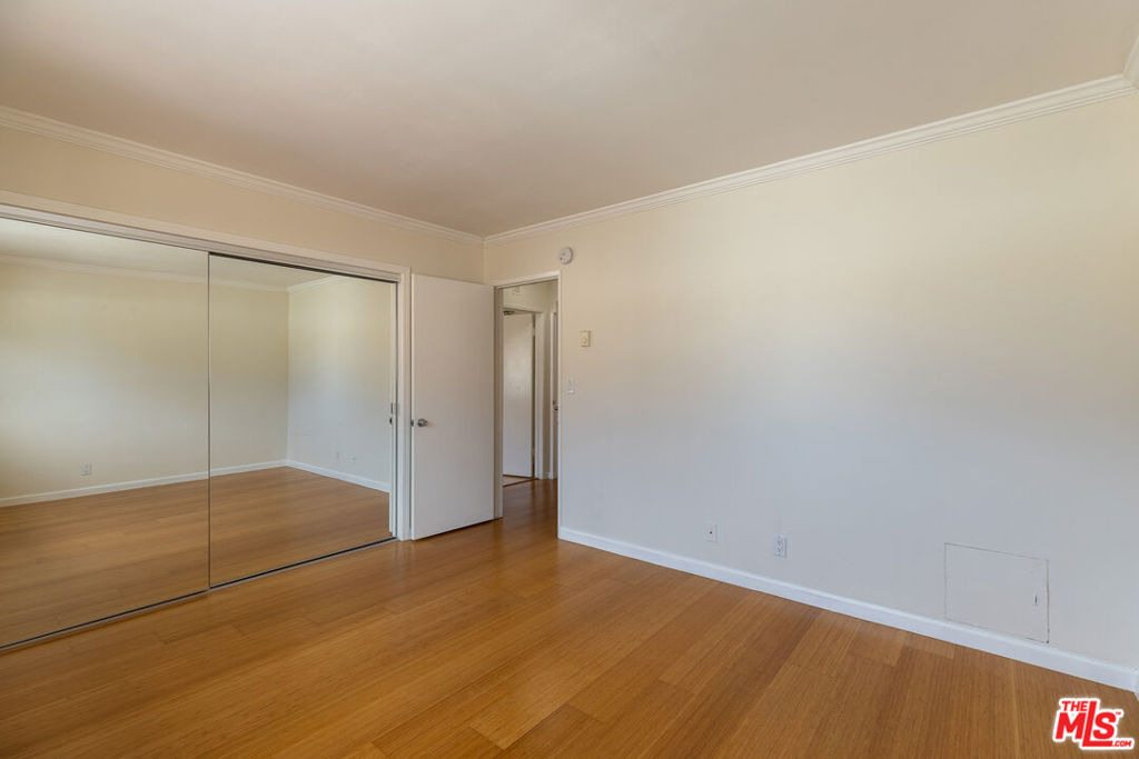 1033 6th Street - Photo 15