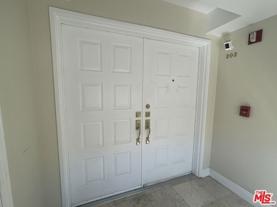 11842 Darlington Avenue - Photo 5