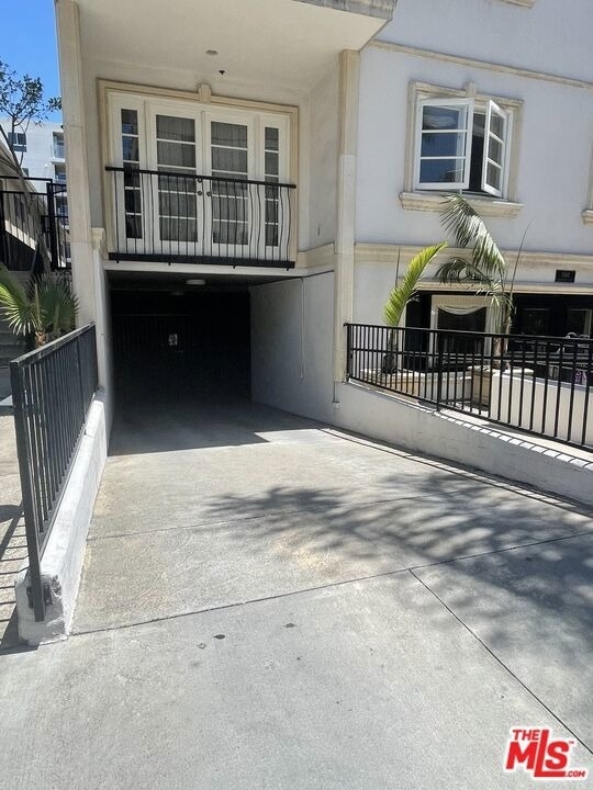 11842 Darlington Avenue - Photo 3