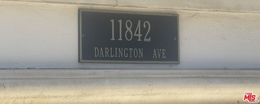11842 Darlington Avenue - Photo 2