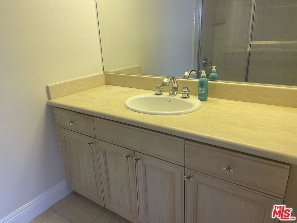 11842 Darlington Avenue - Photo 12