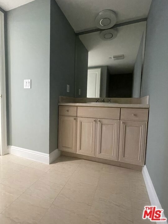 11842 Darlington Avenue - Photo 10