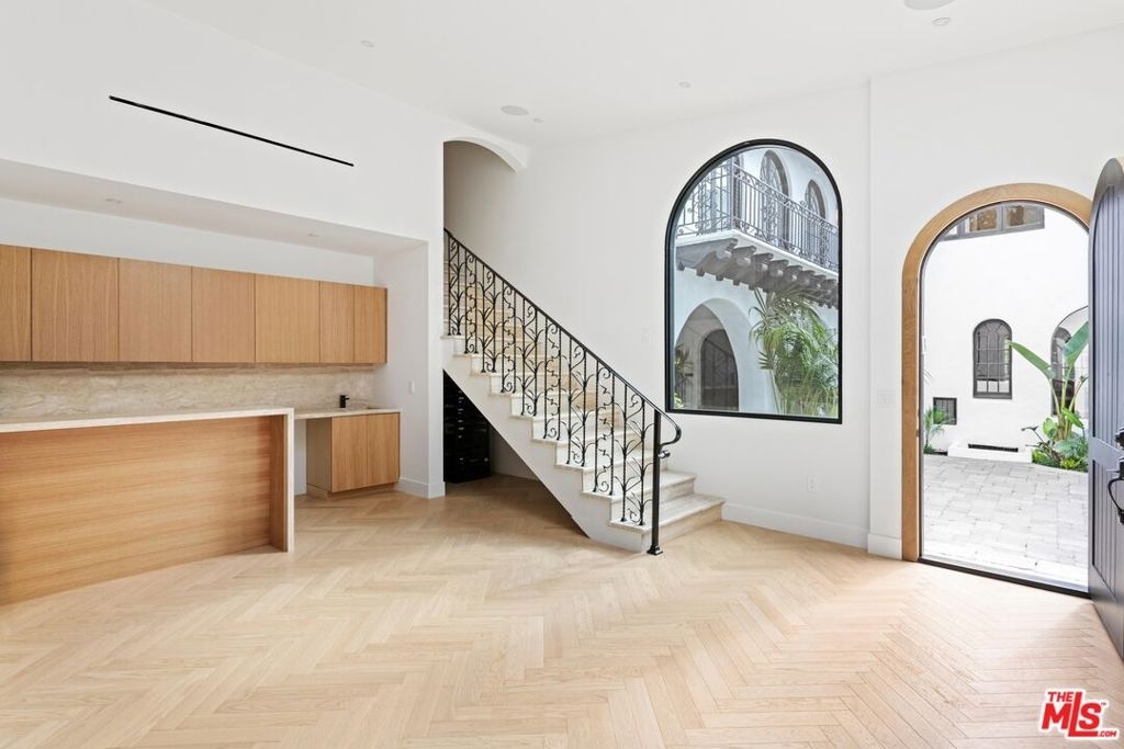 9451 Sunset Boulevard - Photo 34