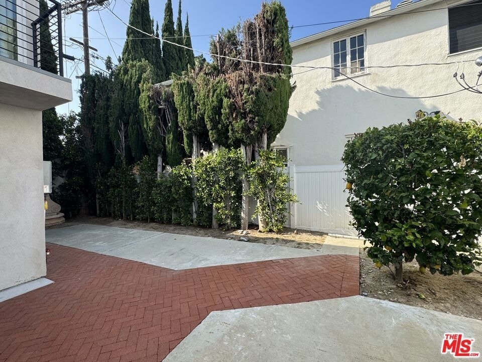 821 Lorraine Boulevard - Photo 29
