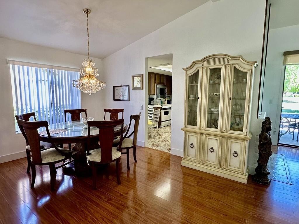 316 S Sierra Madre - Photo 2