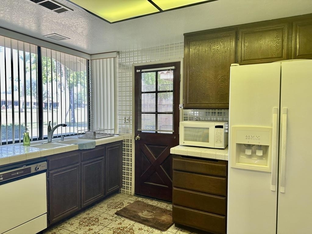 316 S Sierra Madre - Photo 6