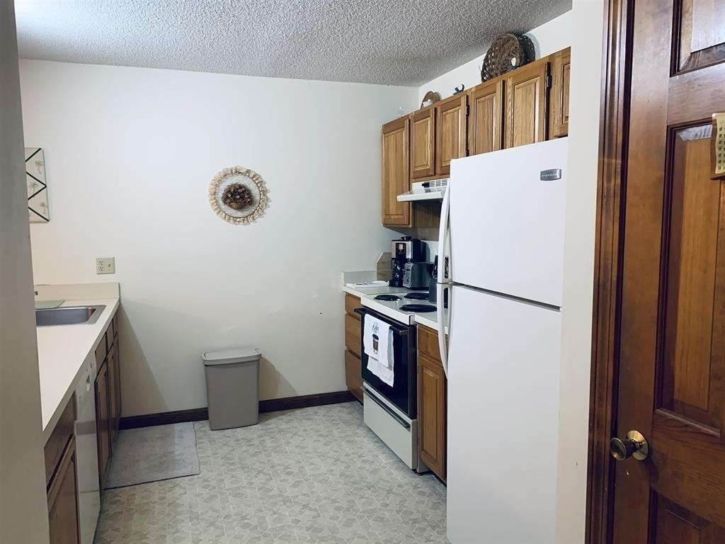 61 Woodbury - Photo 8