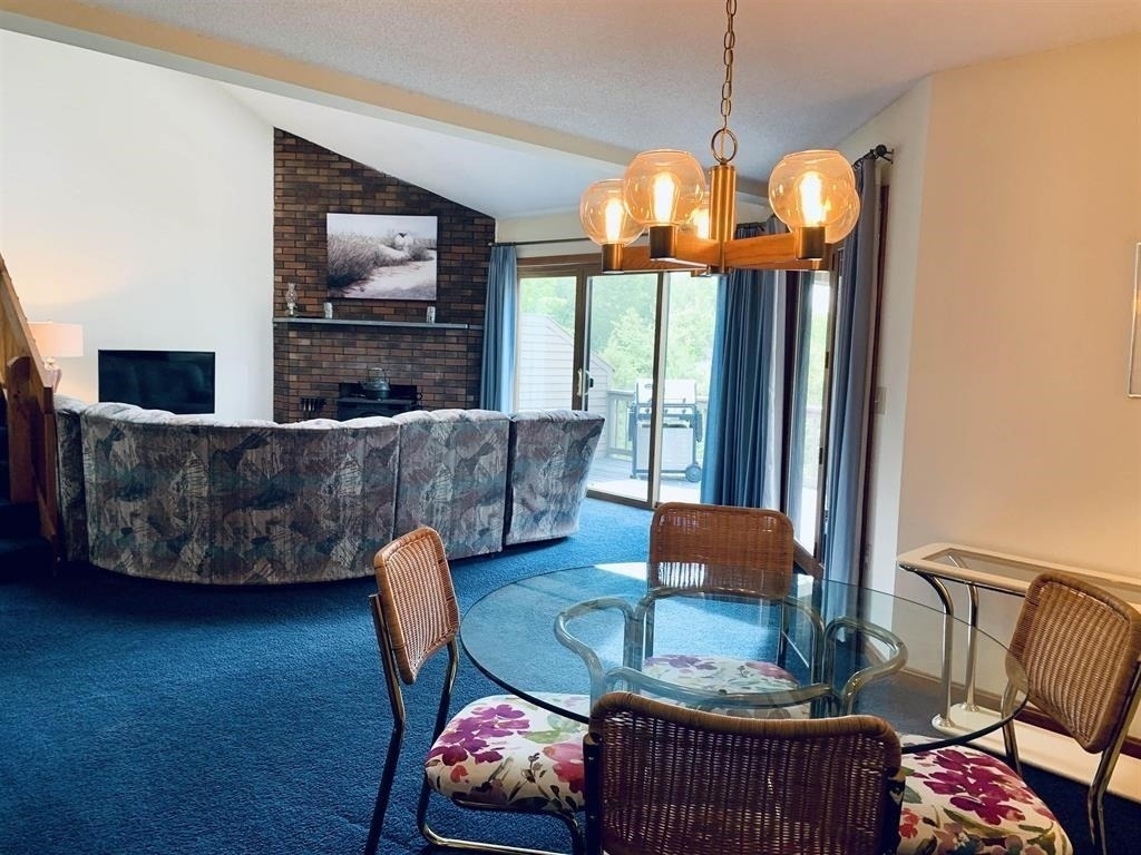 61 Woodbury - Photo 10