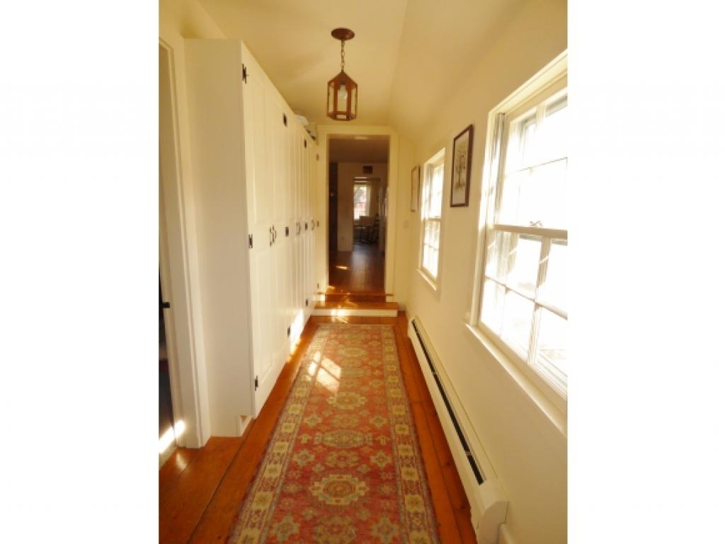 194 Main - Photo 11