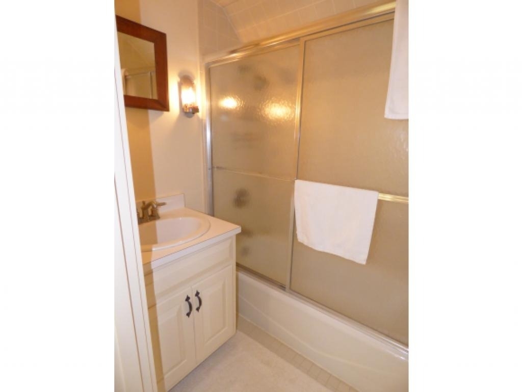 194 Main - Photo 28