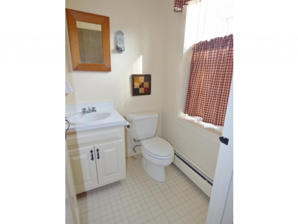 194 Main - Photo 12