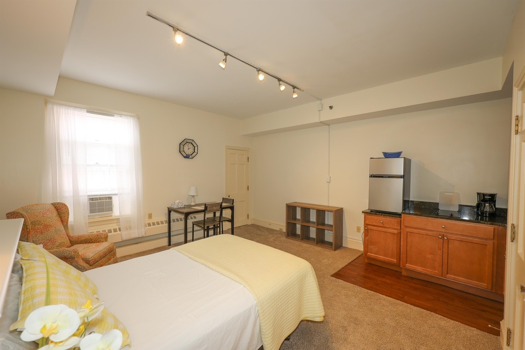 227 Pleasant - Photo 21