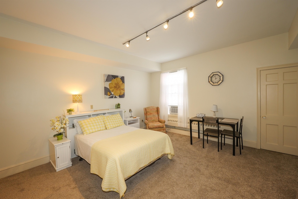 227 Pleasant - Photo 20