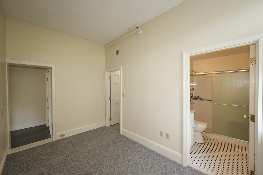 227 Pleasant - Photo 27