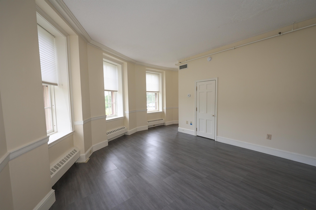 227 Pleasant - Photo 24